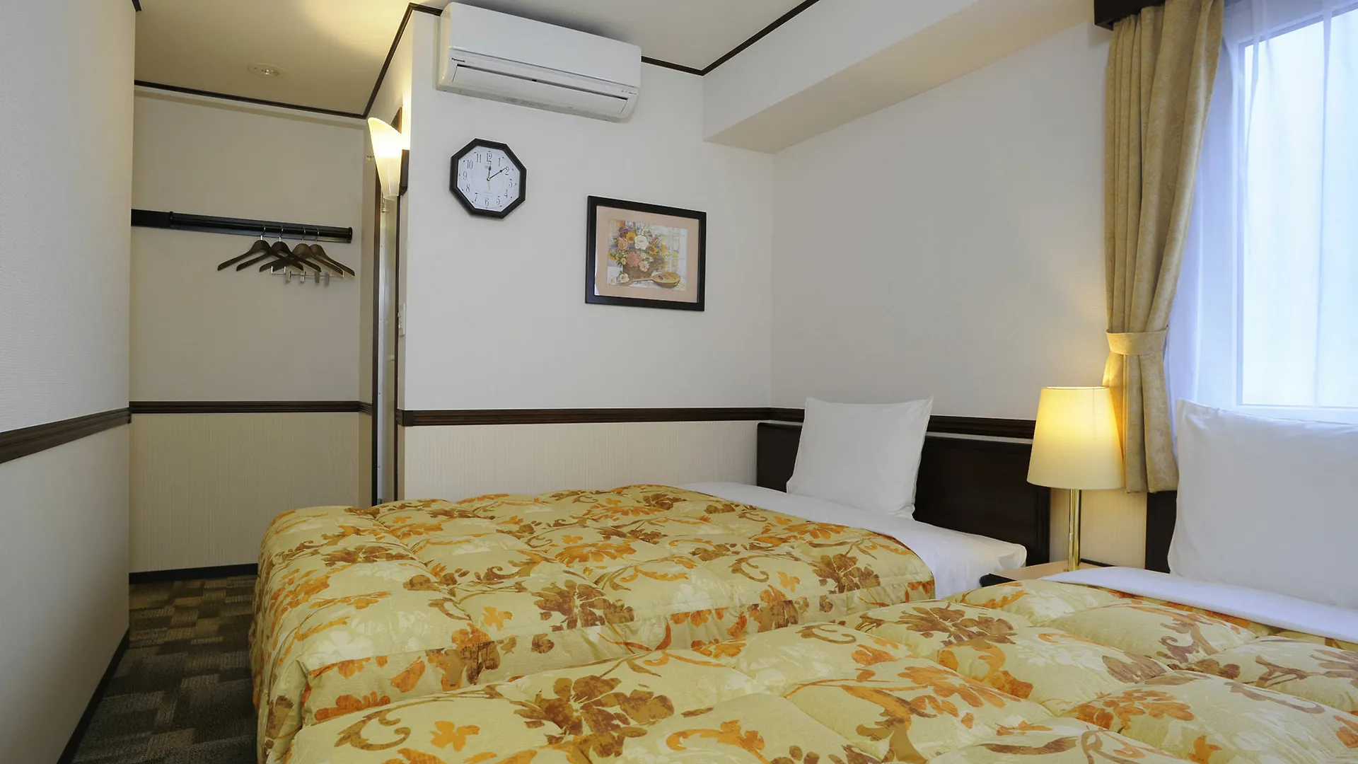 Toyoko Inn Tokyo Korakuen Bunkyokuyakusho Mae Japonsko