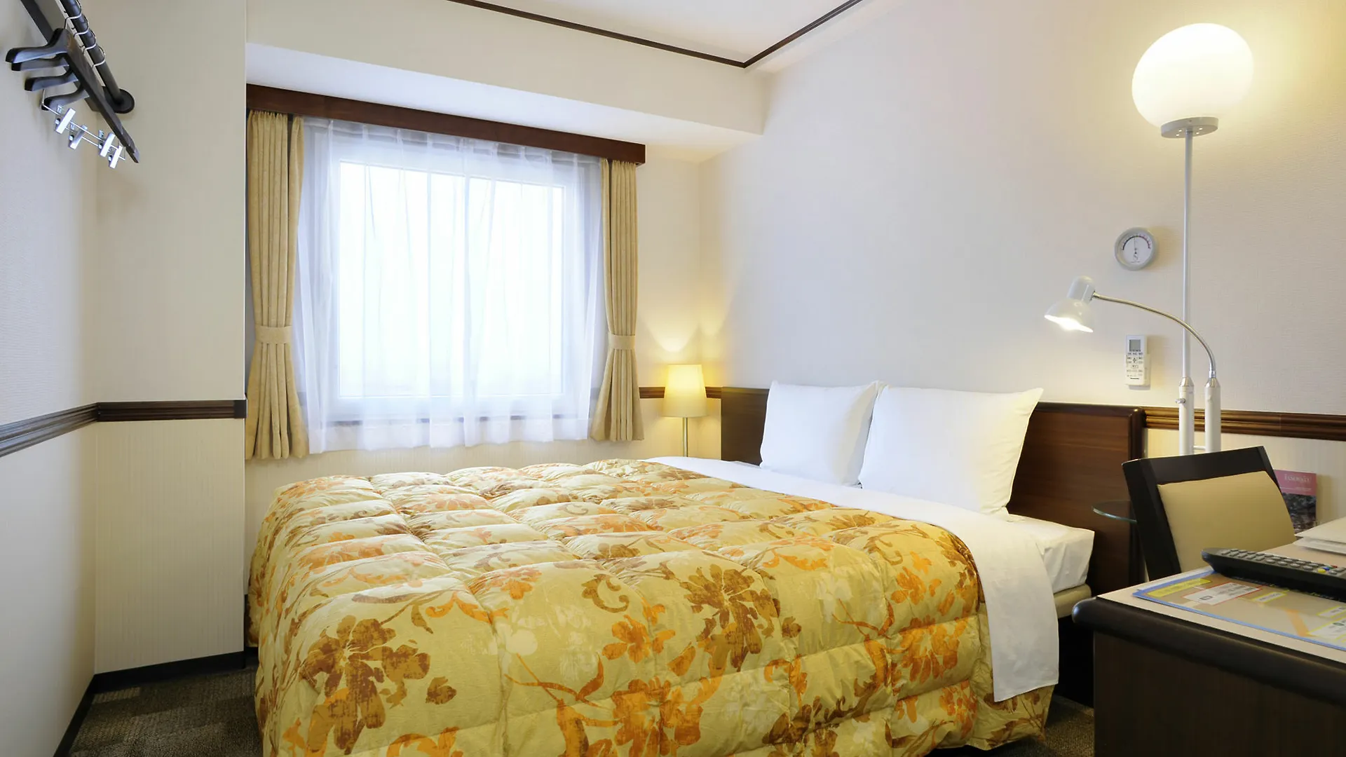 Toyoko Inn Tokyo Korakuen Bunkyokuyakusho Mae 3*,  Japan